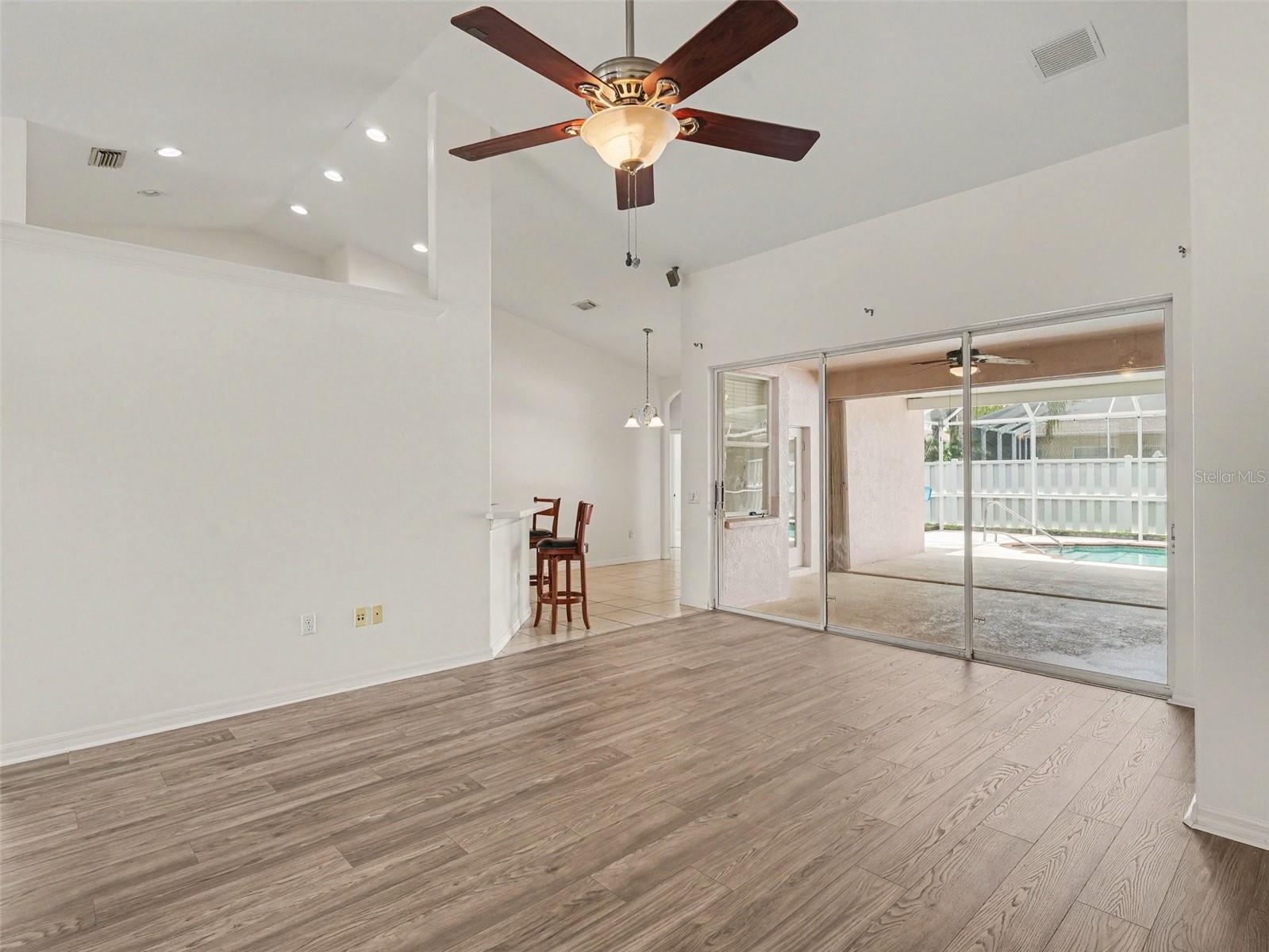 535 Planters Manor Way Property Photo 5