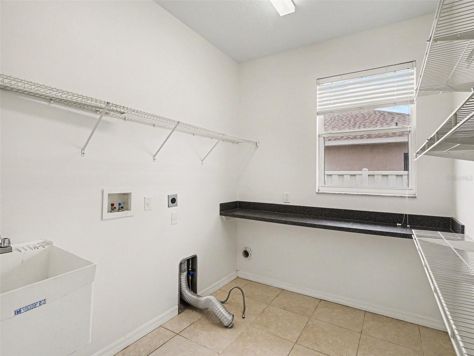 535 Planters Manor Way Property Photo 33