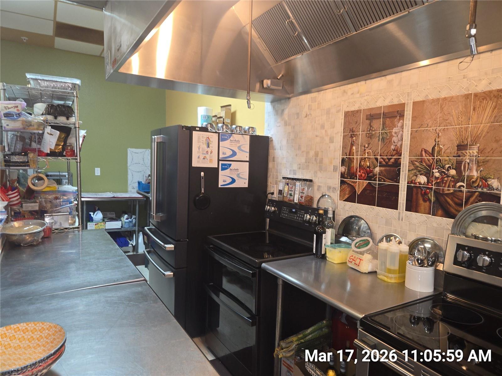 TB8487108 Property Photo 4