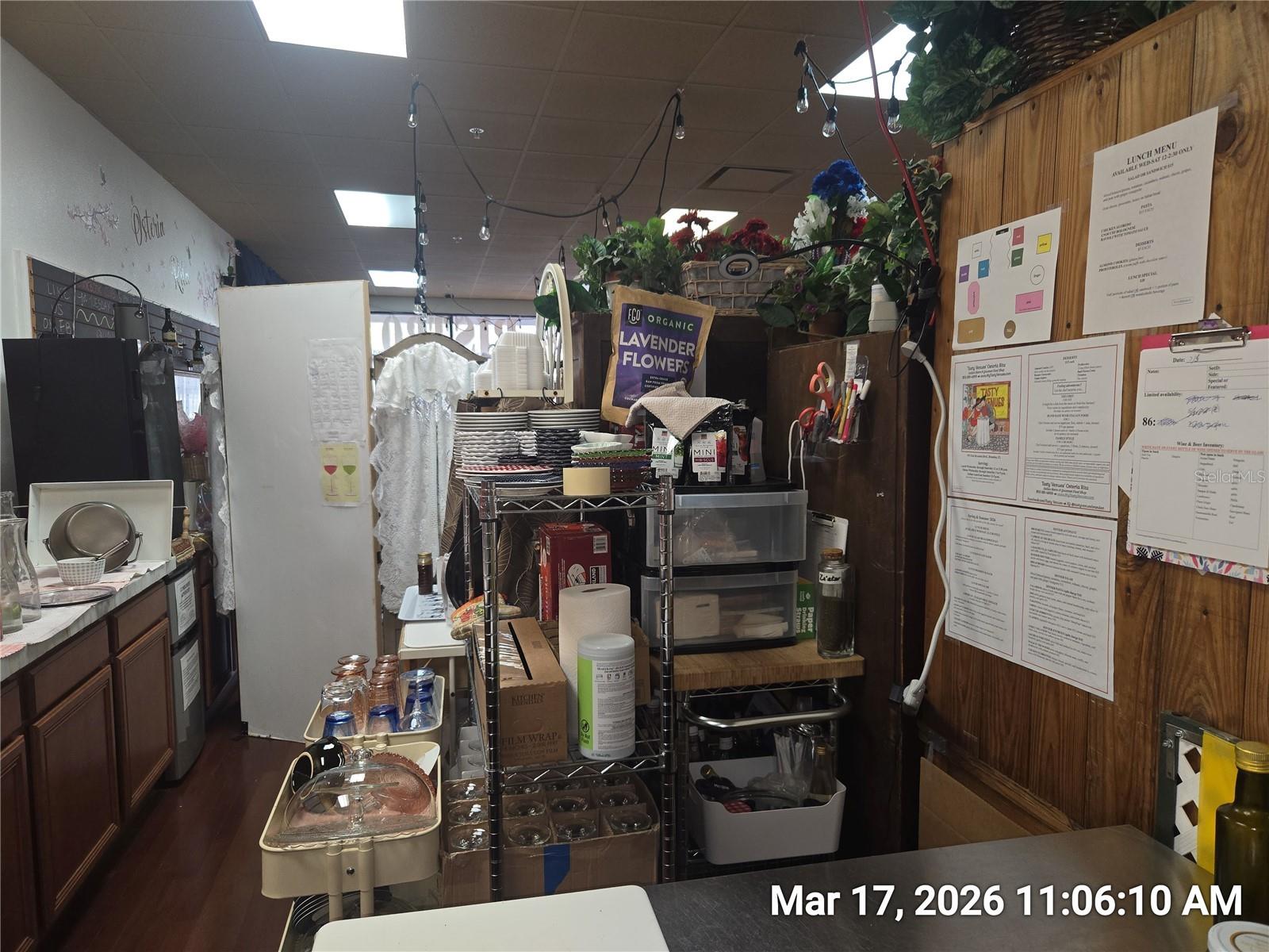 TB8487108 Property Photo 9