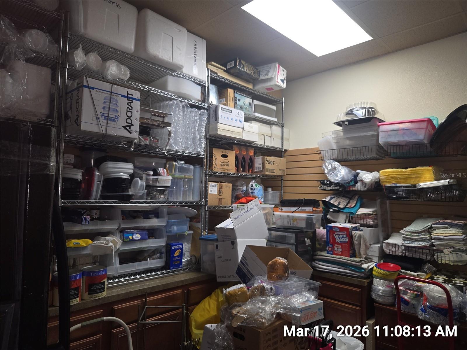 TB8487108 Property Photo 13