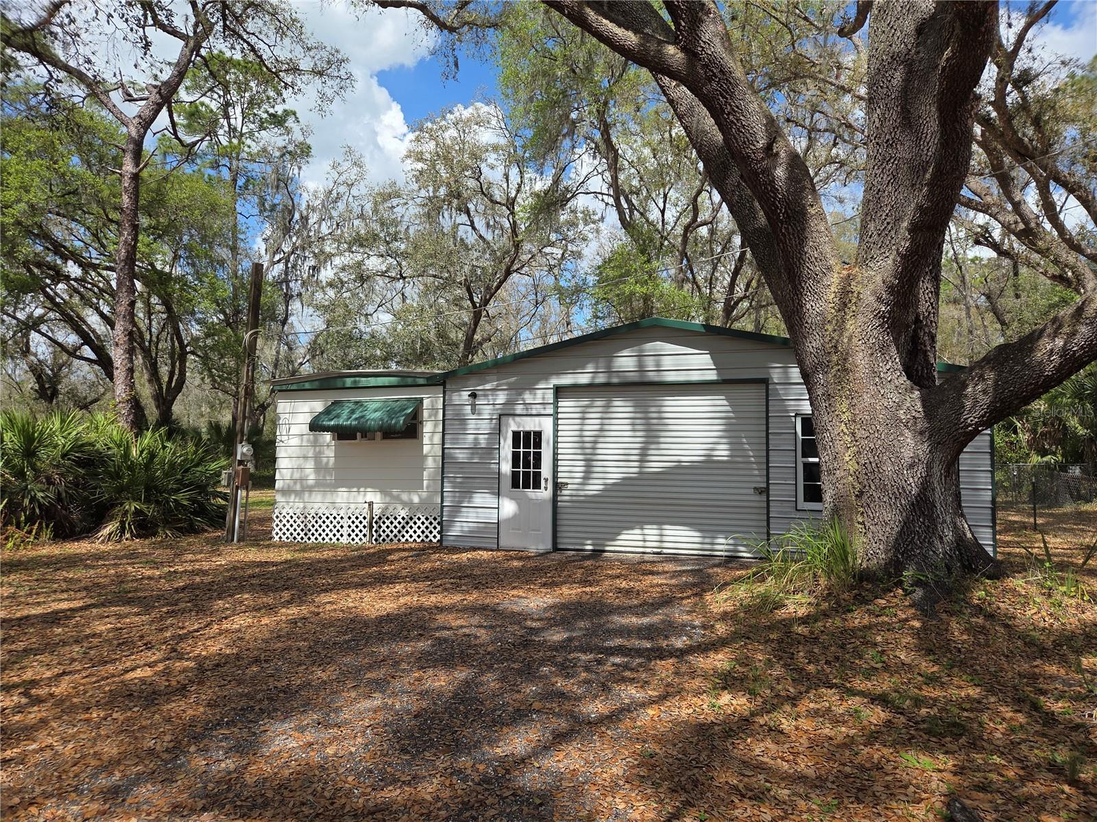 12503 Avery Rd Property Photo 1