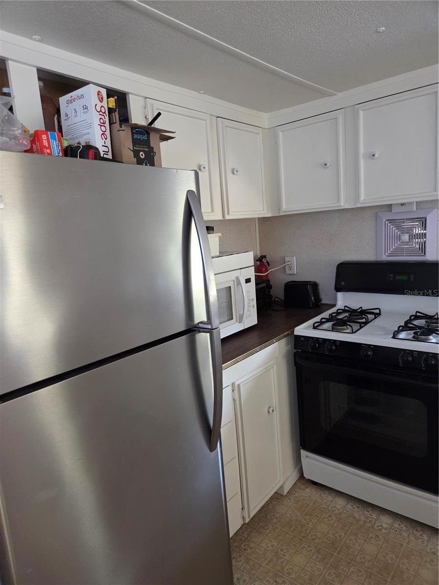 12503 Avery Rd Property Photo 4