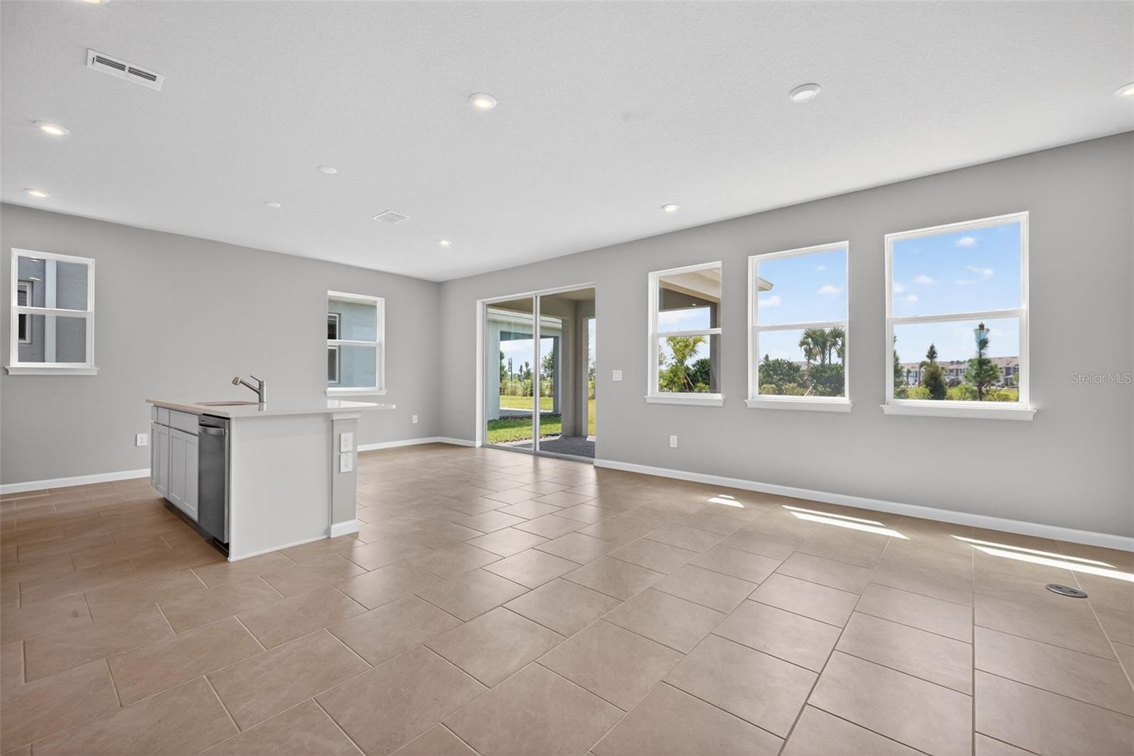 13109 Oxeye Ln Property Photo 5
