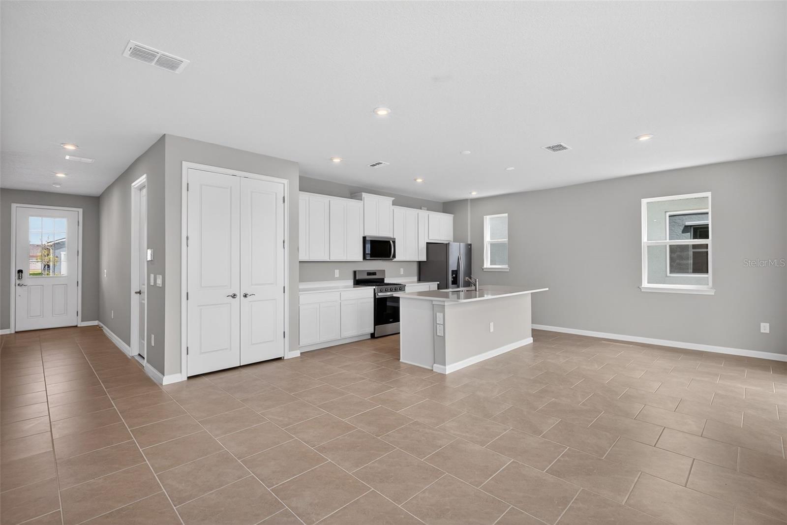 13109 Oxeye Ln Property Photo 6