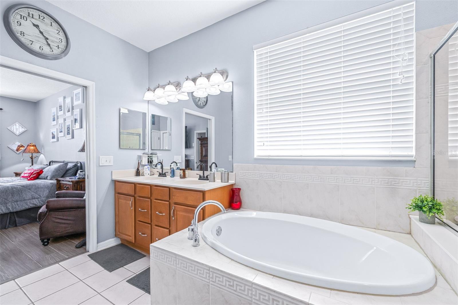 16320 Bridgewalk Dr Property Photo 28
