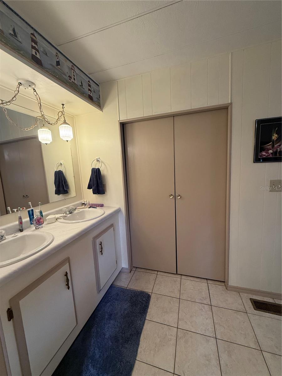 7441 Fairlane Ave Property Photo 55