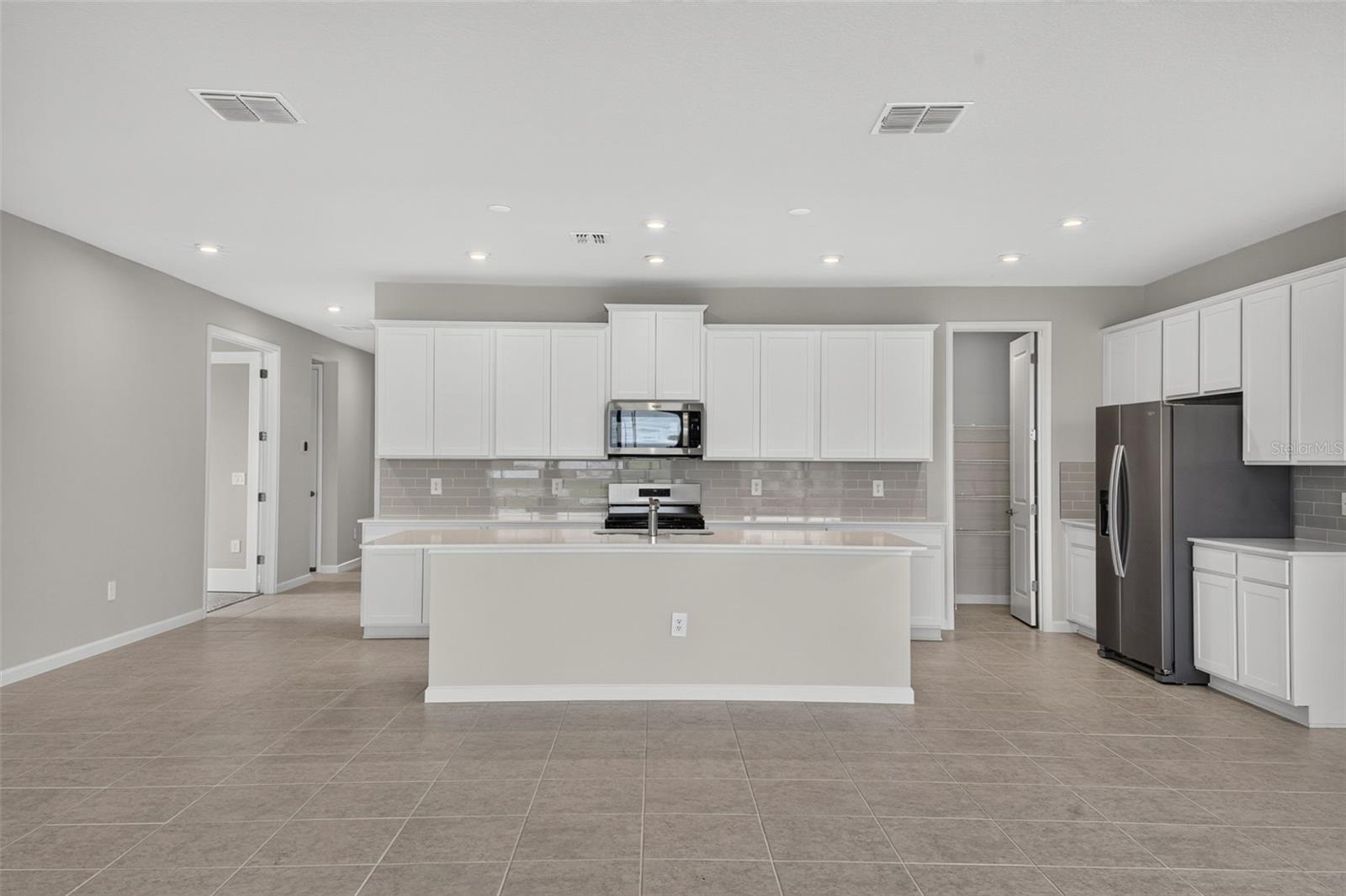 13116 Oxeye Ln Property Photo 8