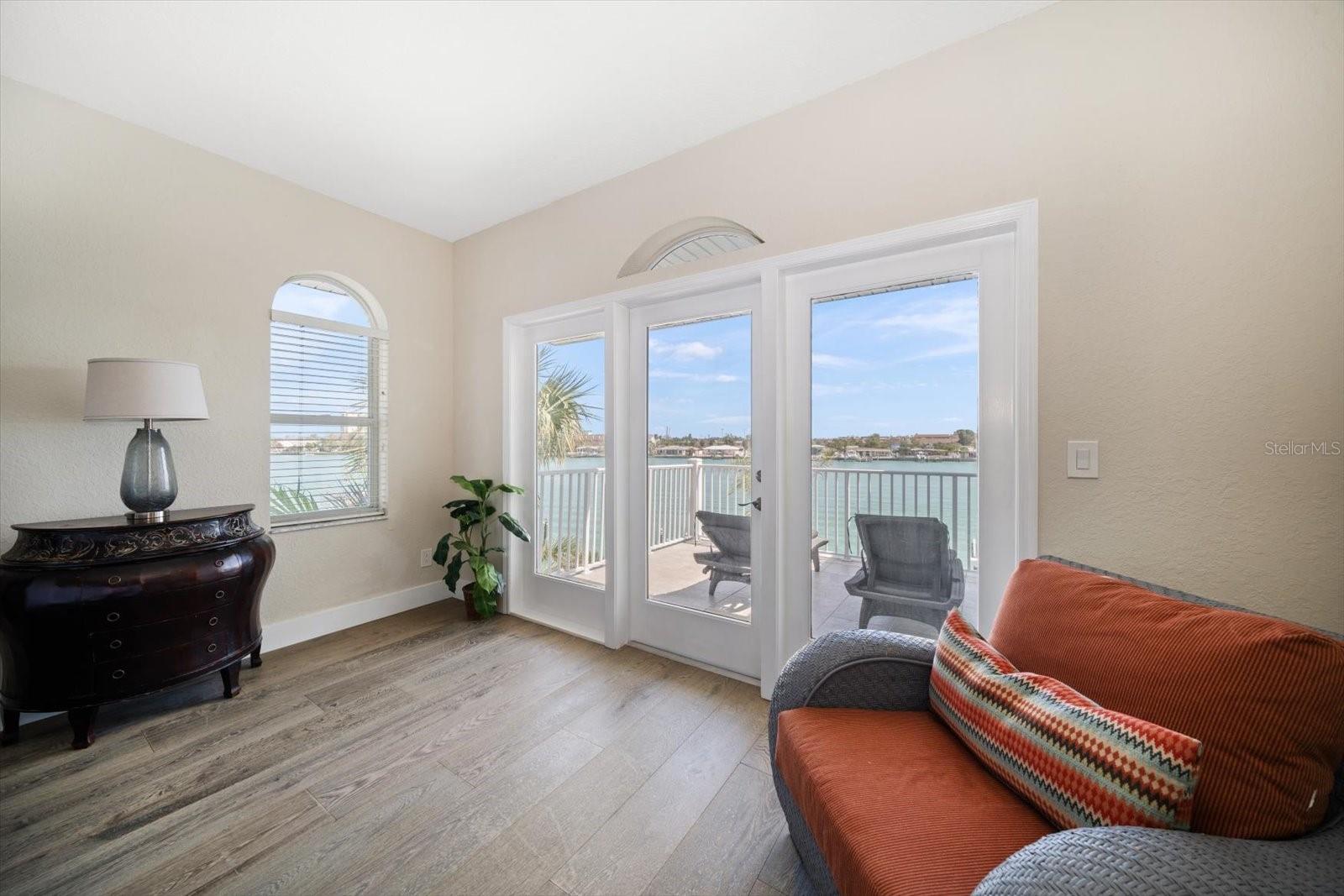 8685 E Bay Dr Property Photo 27