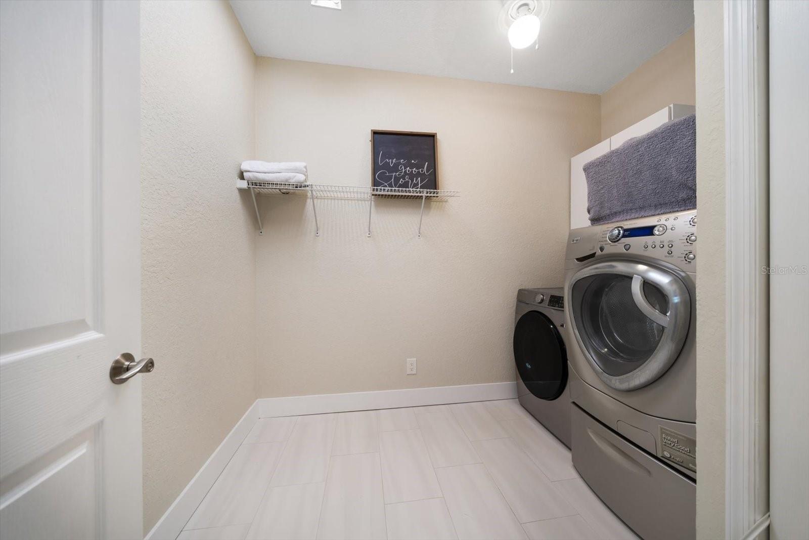 8685 E Bay Dr Property Photo 40