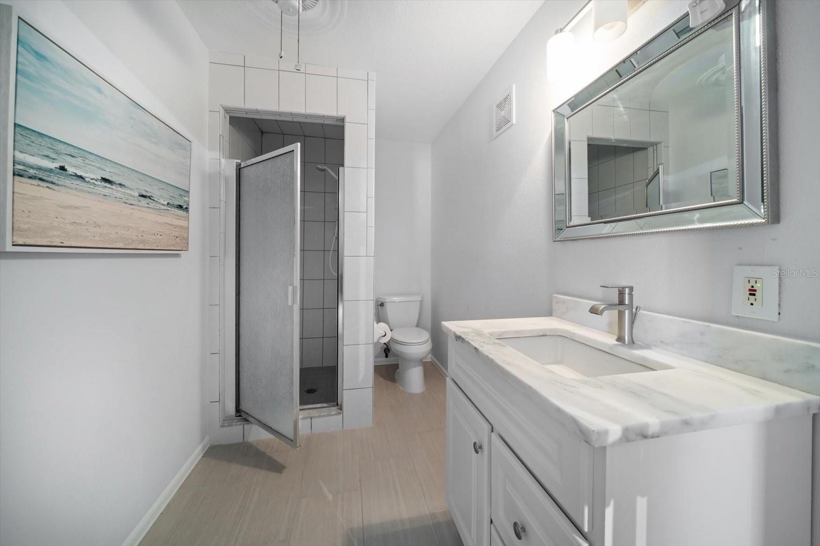 8685 E Bay Dr Property Photo 43