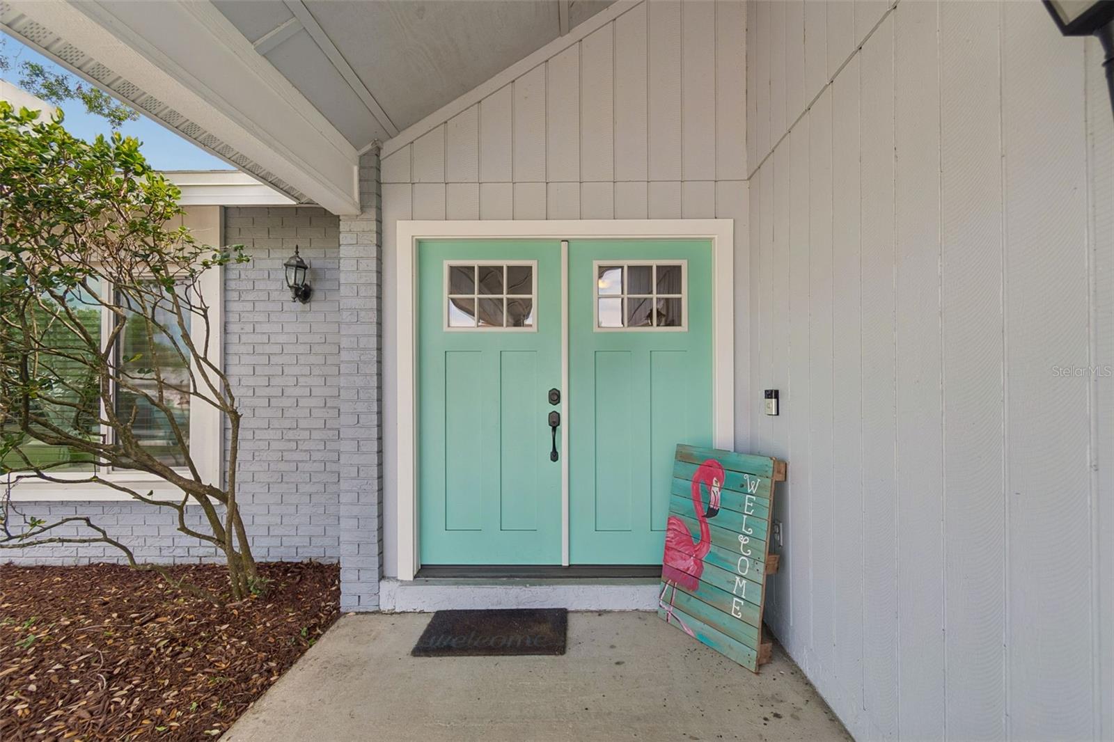 6815 Mitchell Cir Property Photo 4