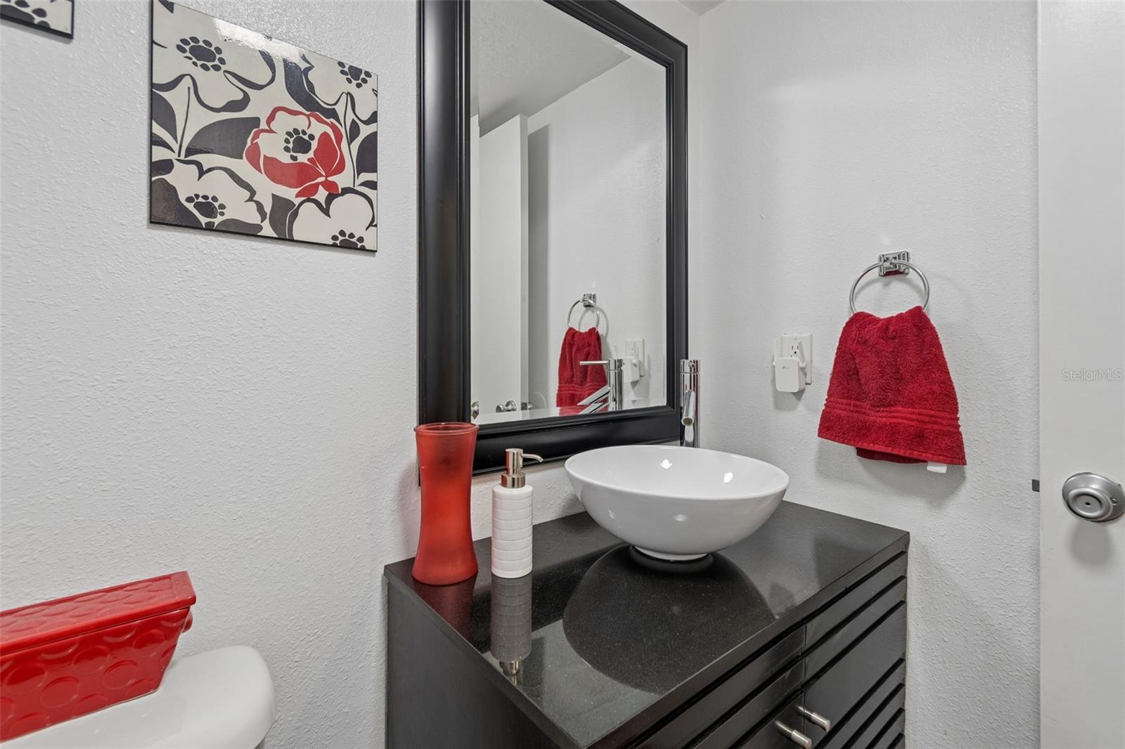 6815 Mitchell Cir Property Photo 31