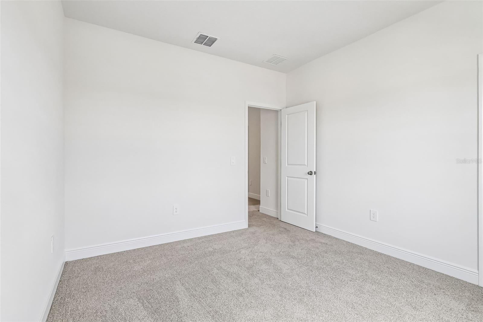 2166 Wildberry Way Property Photo 23
