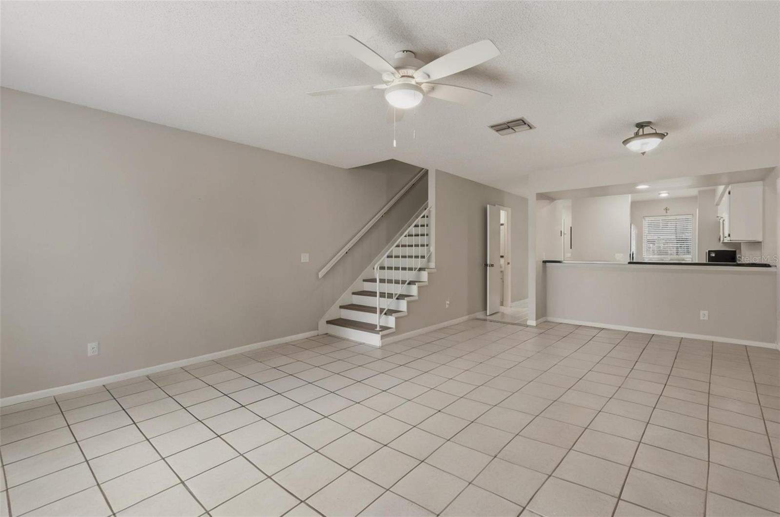 16143 Rambling Vine Dr E Property Photo 18