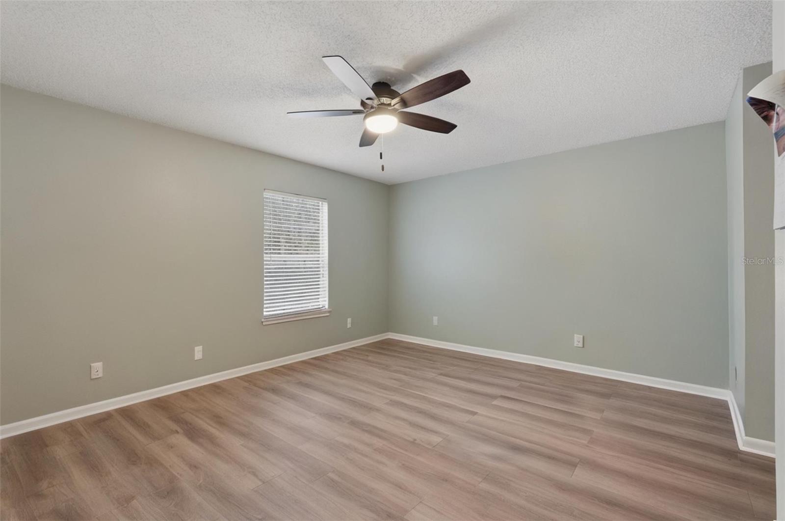 16143 Rambling Vine Dr E Property Photo 25
