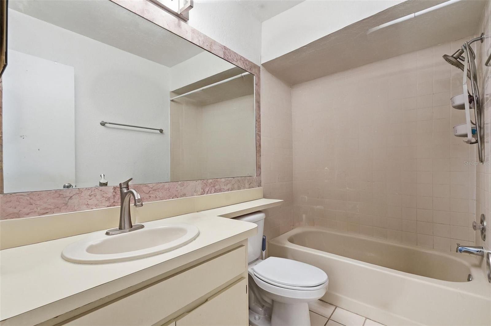 16143 Rambling Vine Dr E Property Photo 31