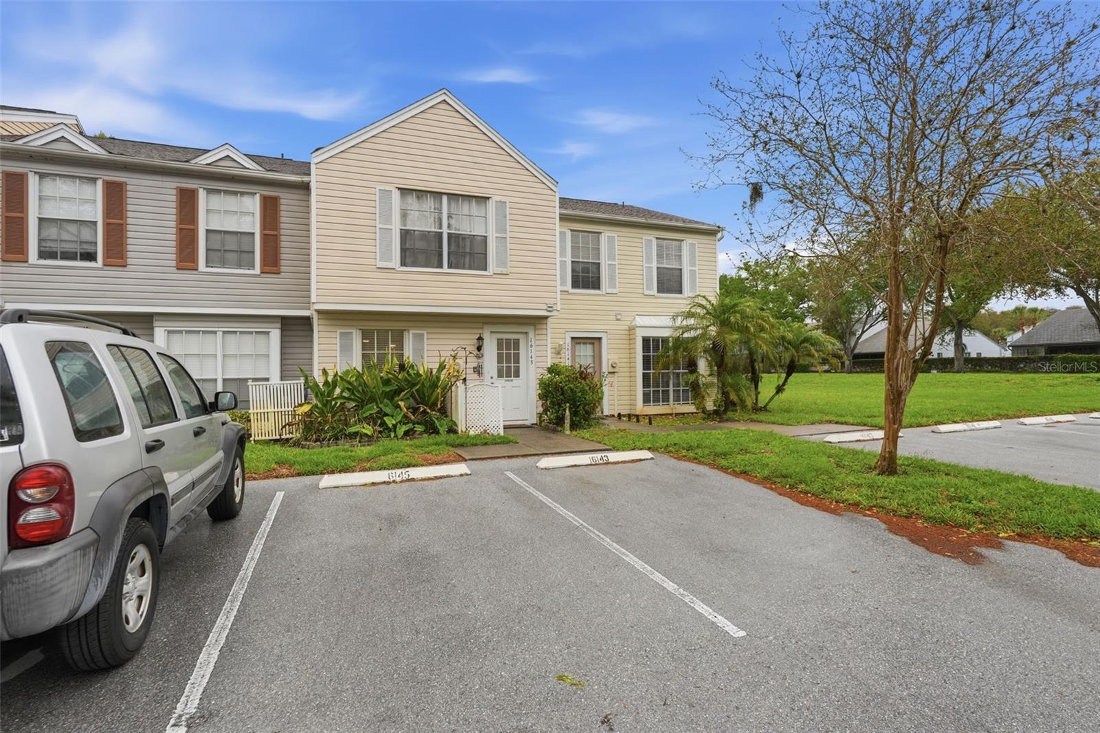16143 Rambling Vine Dr E Property Photo 47