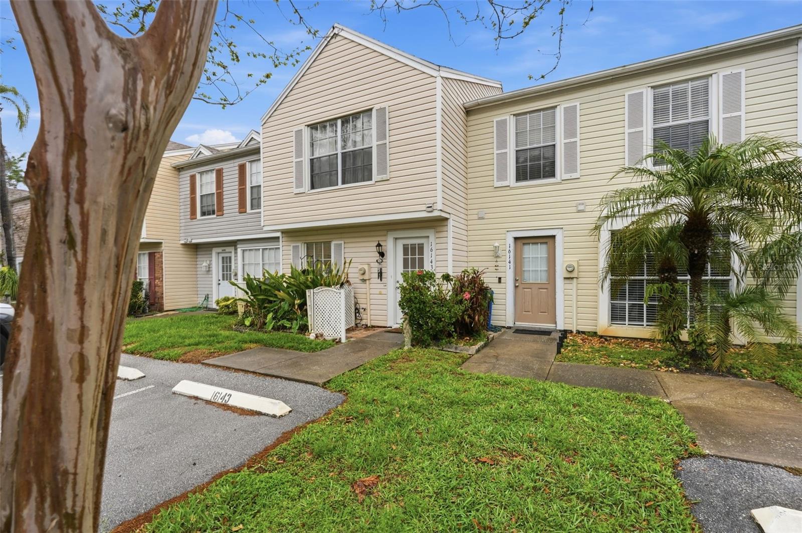 16143 Rambling Vine Dr E Property Photo 48
