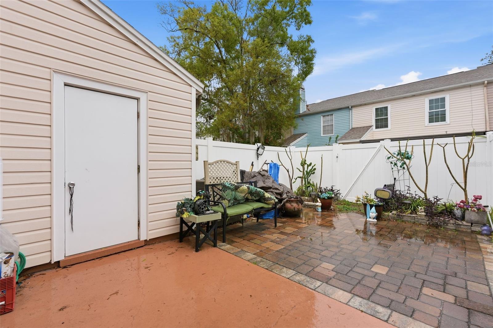 16143 Rambling Vine Dr E Property Photo 79