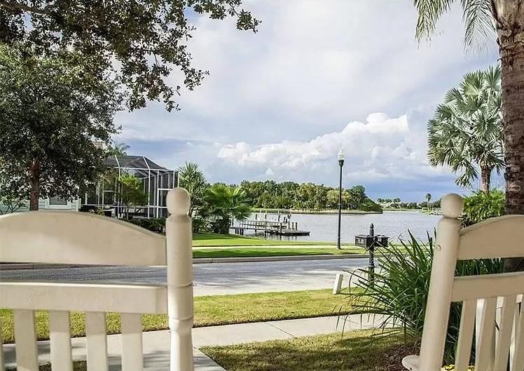 310 Manns Harbor Dr Property Photo 7