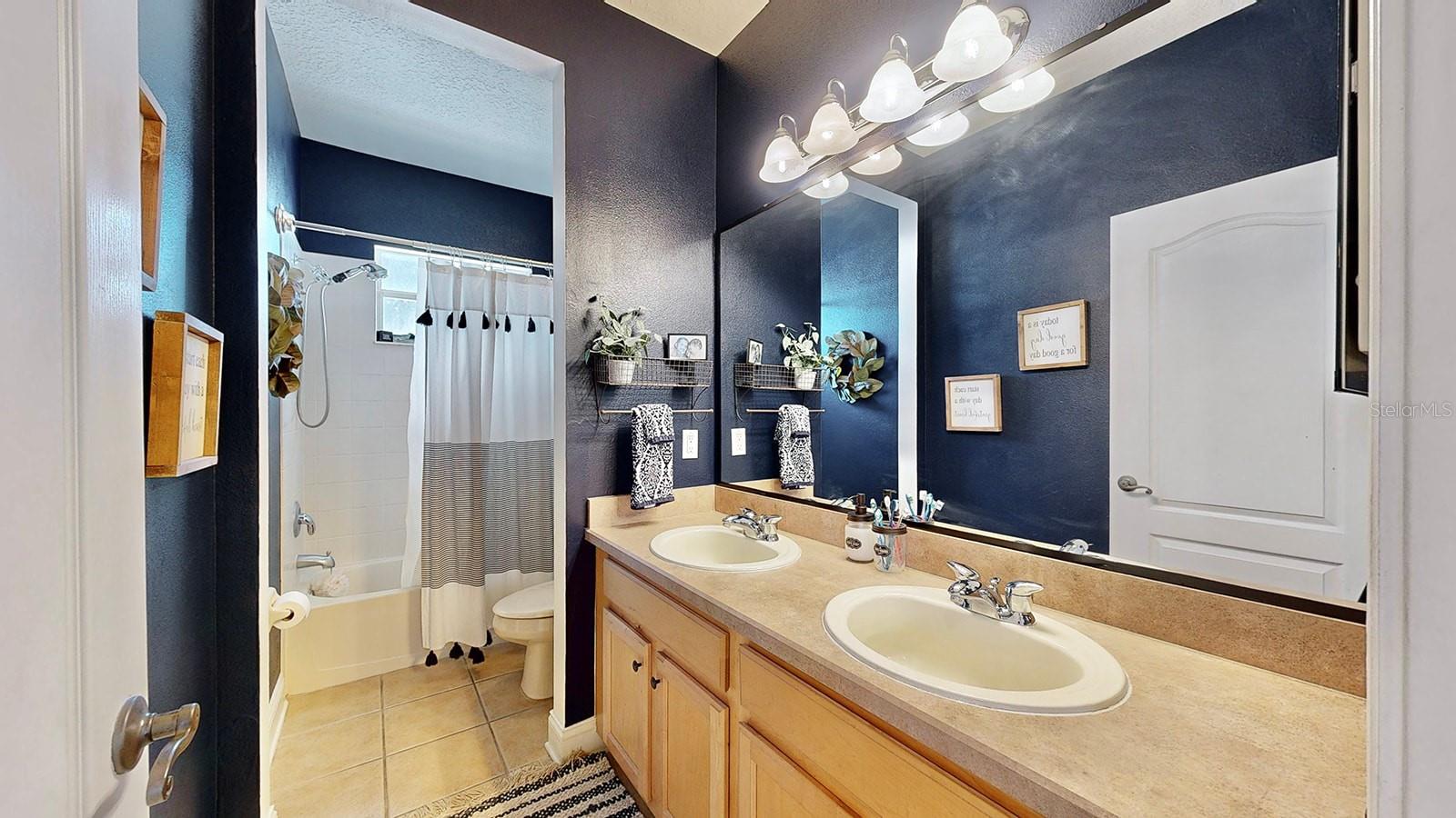310 Manns Harbor Dr Property Photo 45