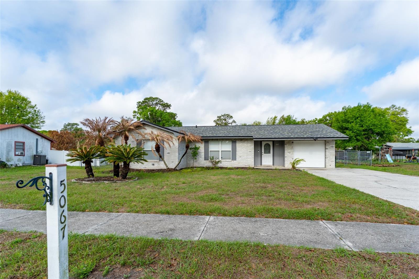 5067 Black Birch Trl Property Photo 2