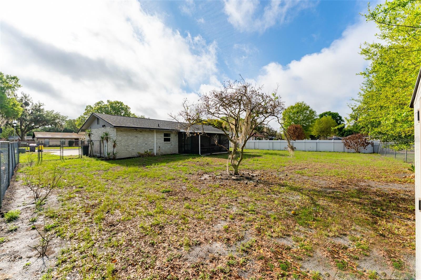 5067 Black Birch Trl Property Photo 32