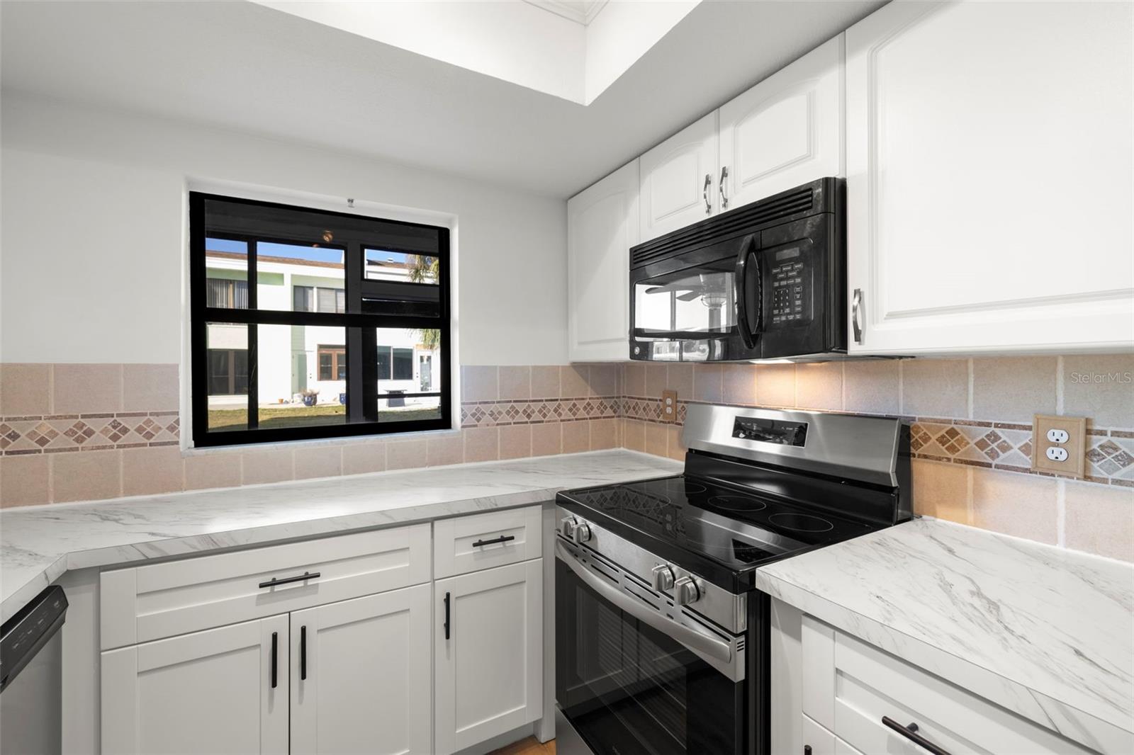 1 Windrush Blvd #19 Property Photo 21
