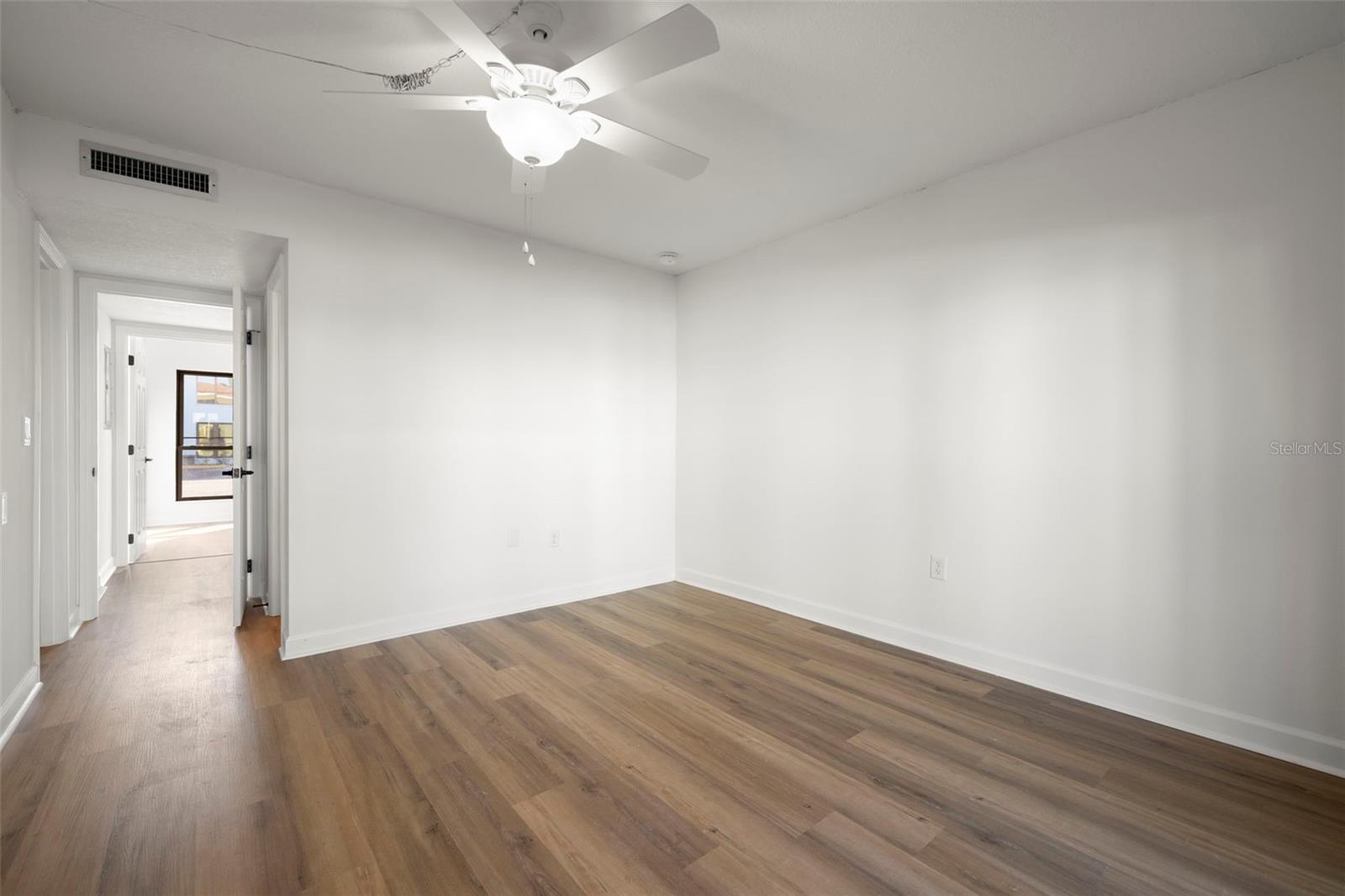 1 Windrush Blvd #19 Property Photo 25
