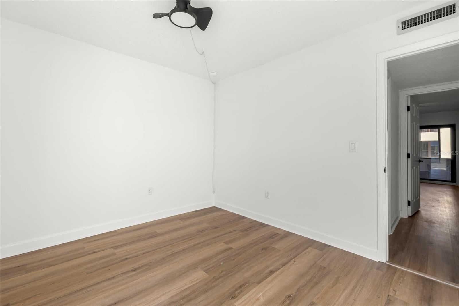 1 Windrush Blvd #19 Property Photo 28