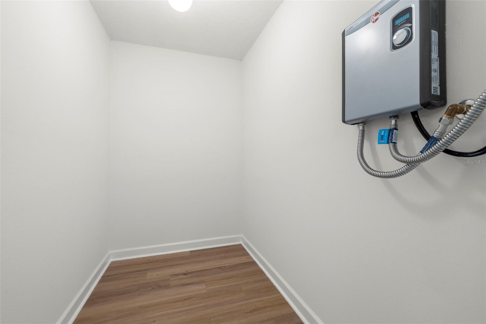 1 Windrush Blvd #19 Property Photo 33