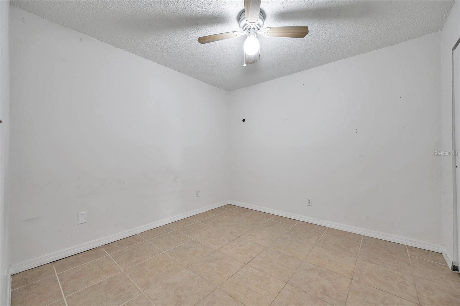 926 Lake Palms Dr Property Photo 16