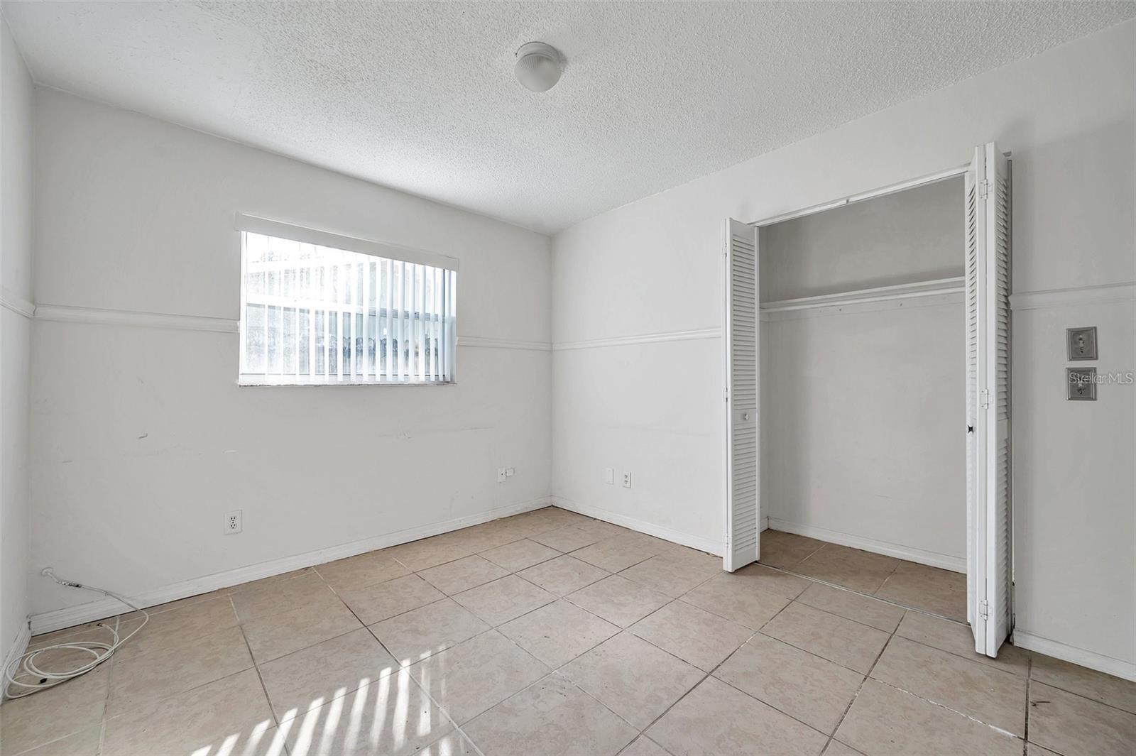 926 Lake Palms Dr Property Photo 18