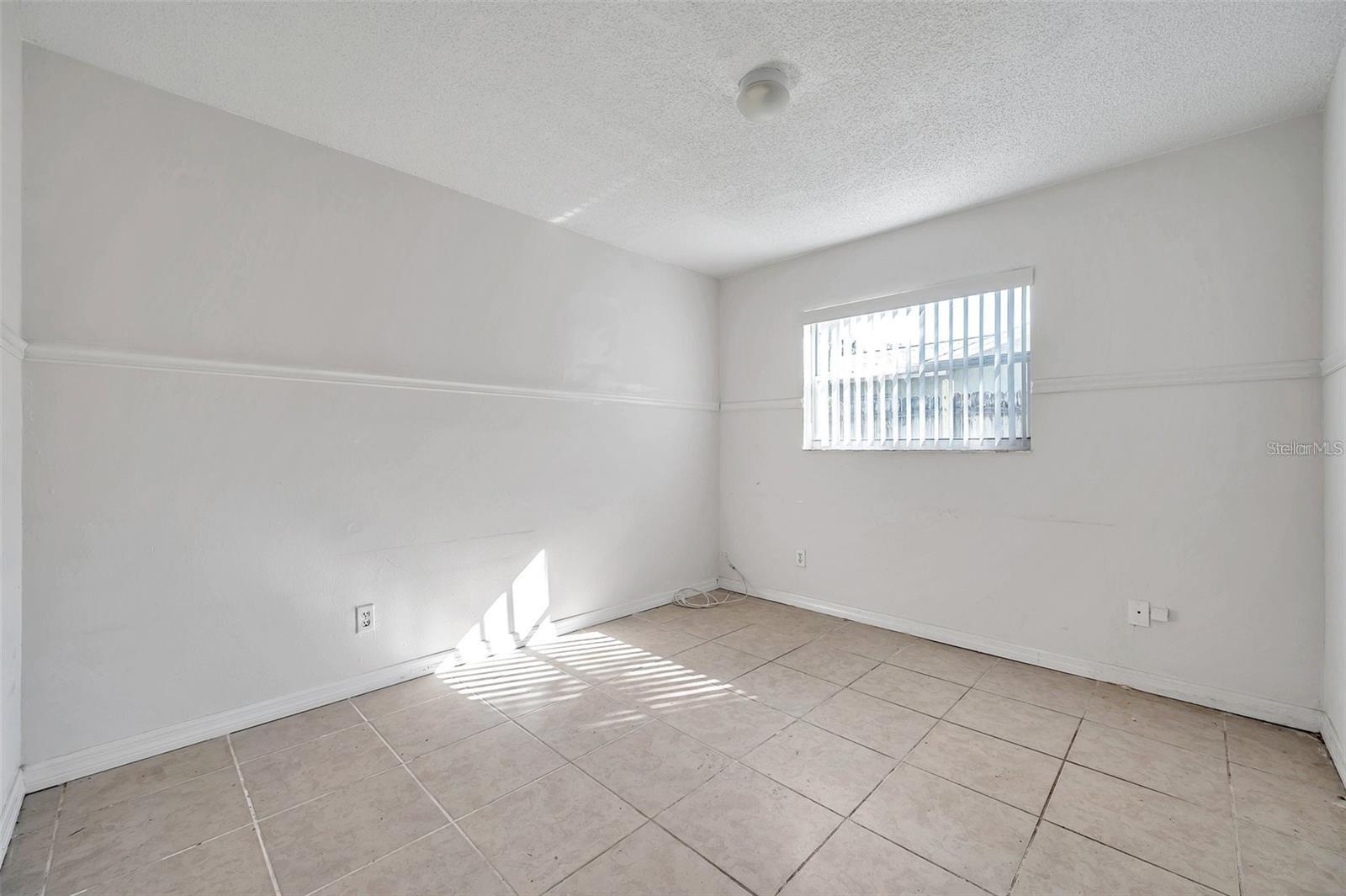 926 Lake Palms Dr Property Photo 19