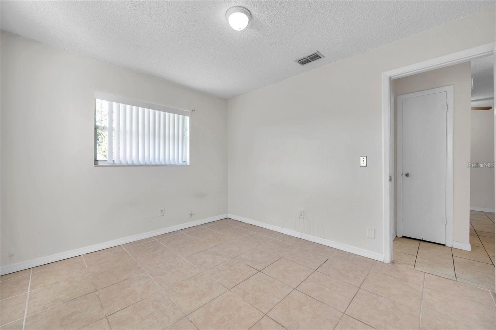 926 Lake Palms Dr Property Photo 22