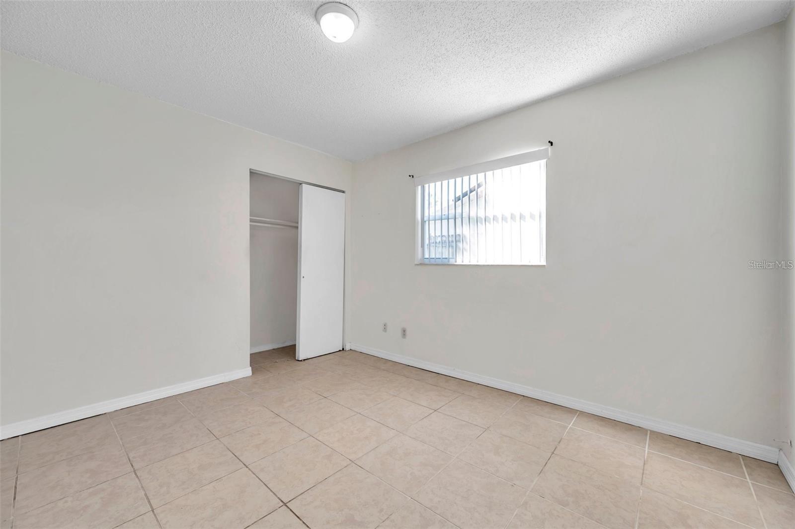 926 Lake Palms Dr Property Photo 23