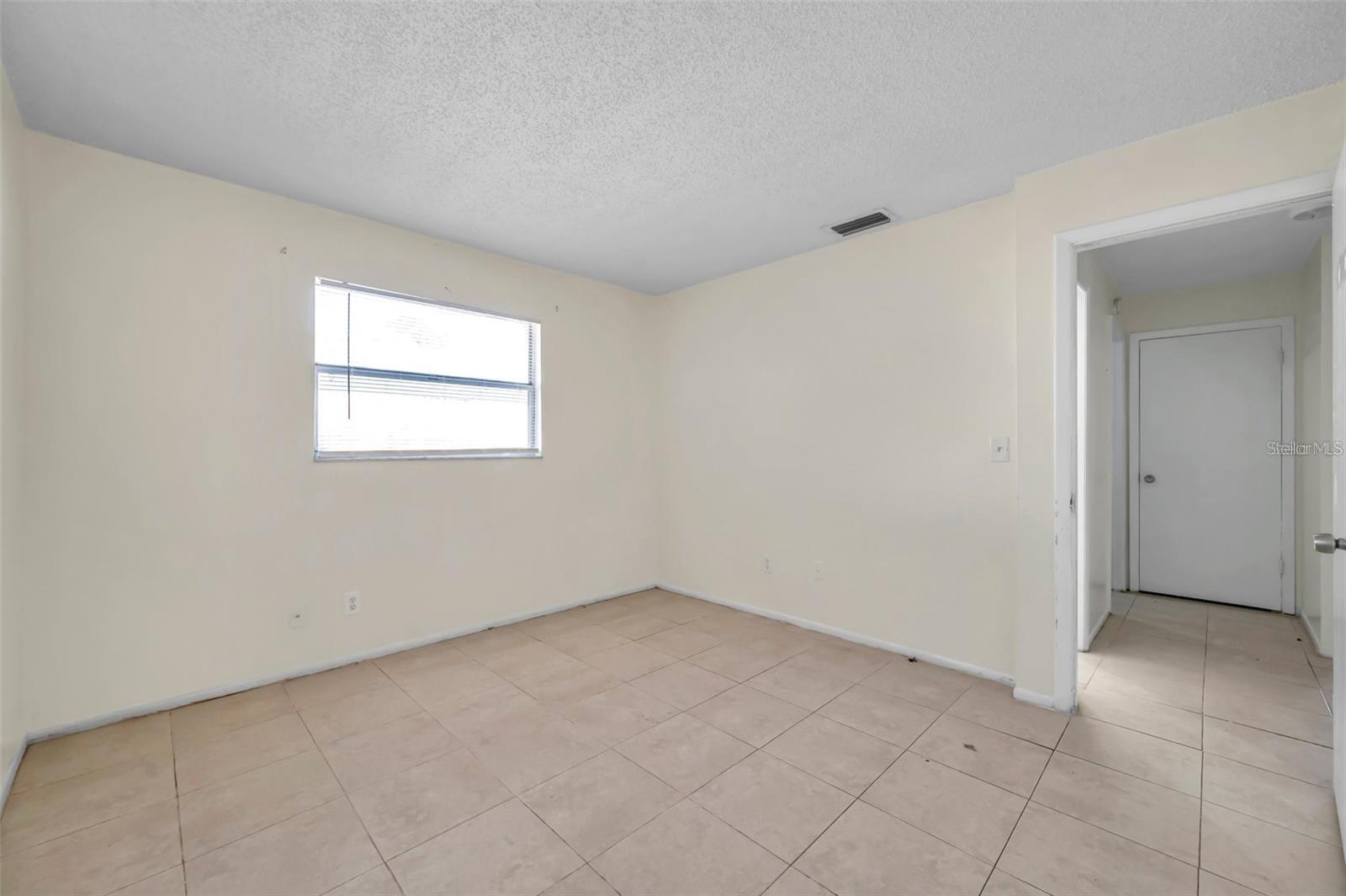 914 Lake Palms Dr Property Photo 22