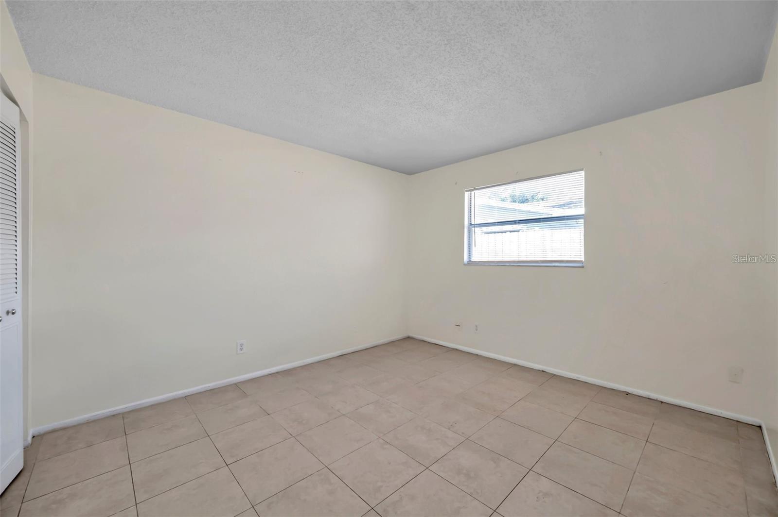 914 Lake Palms Dr Property Photo 23
