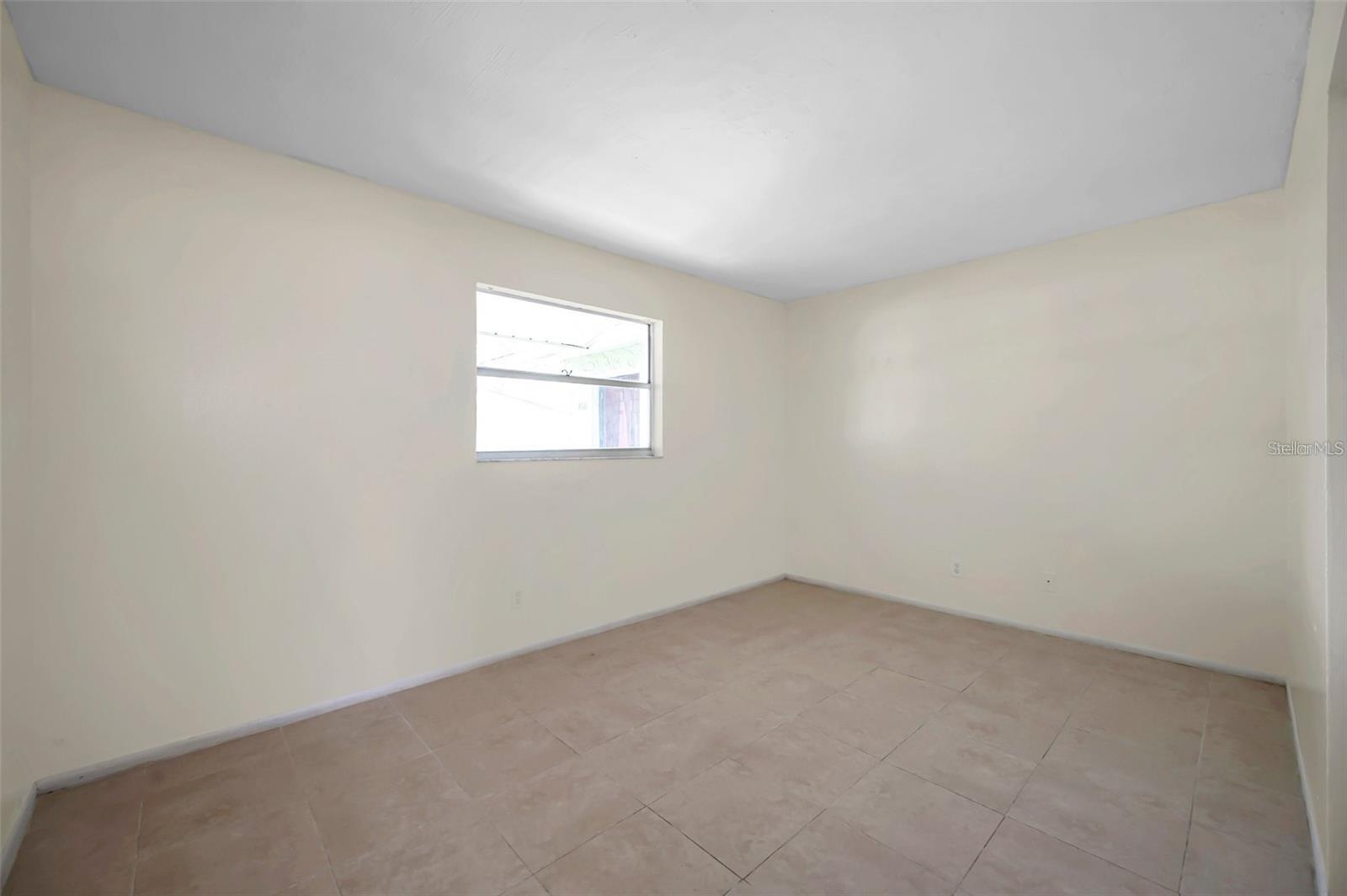 914 Lake Palms Dr Property Photo 26