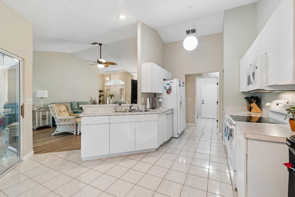 2035 E Del Webb Blvd Property Photo 16