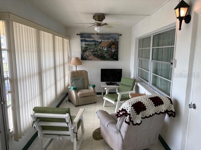 4700 Cove Cir #203 Property Photo 11