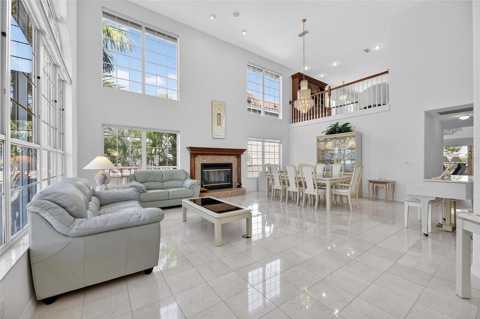 6107 Marbella Blvd Property Photo 3