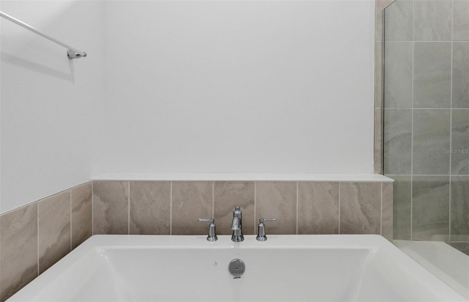 37821 Clinch Cir Property Photo 10