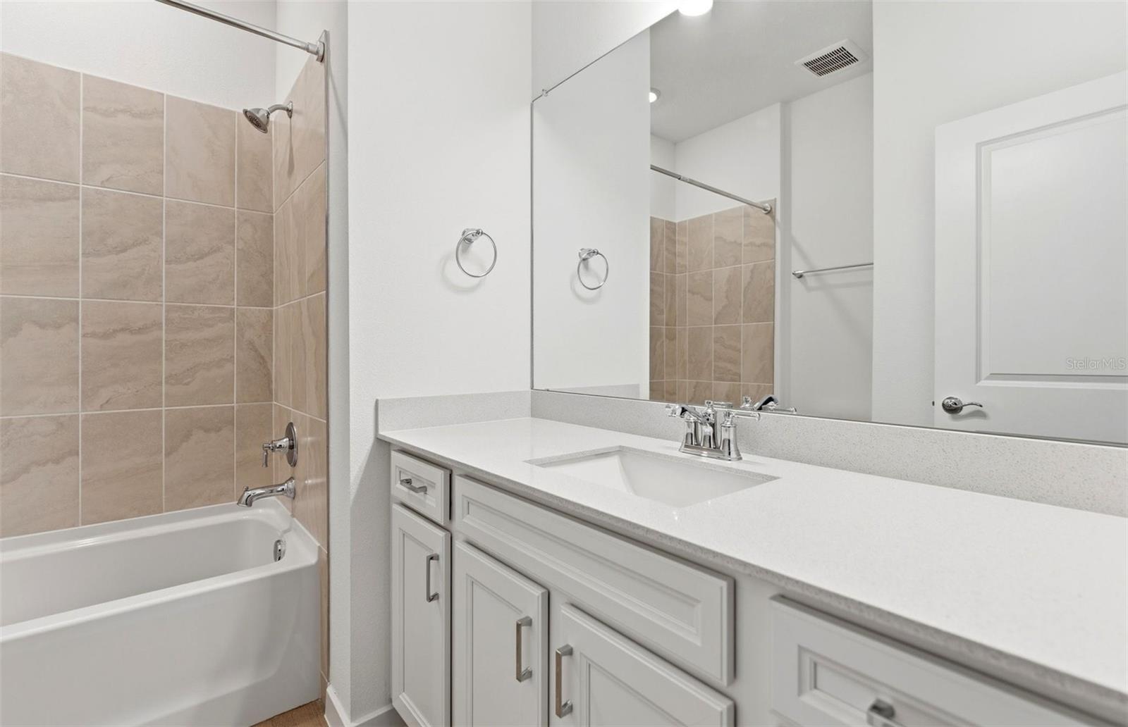 37821 Clinch Cir Property Photo 15