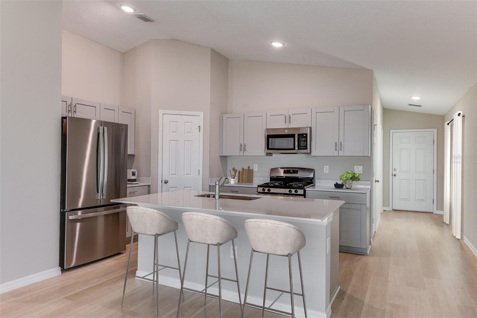 15250 Maude Landing Loop Property Photo 2