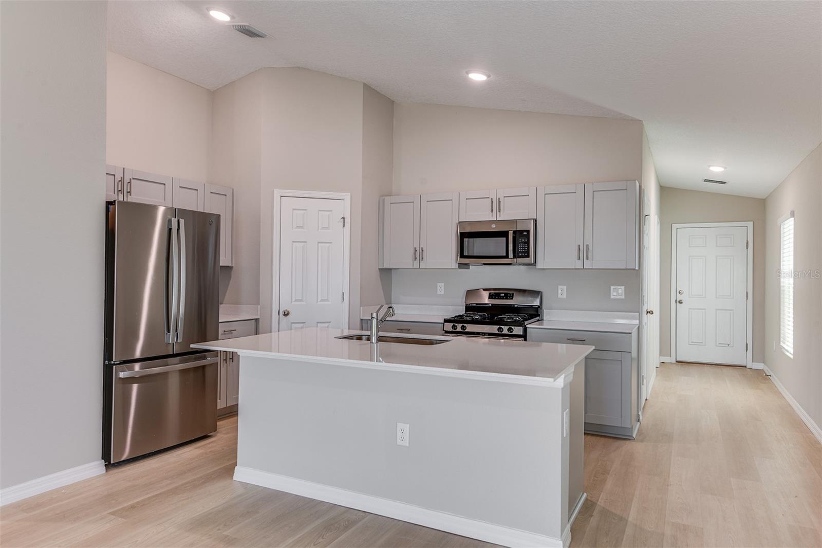 15250 Maude Landing Loop Property Photo 11