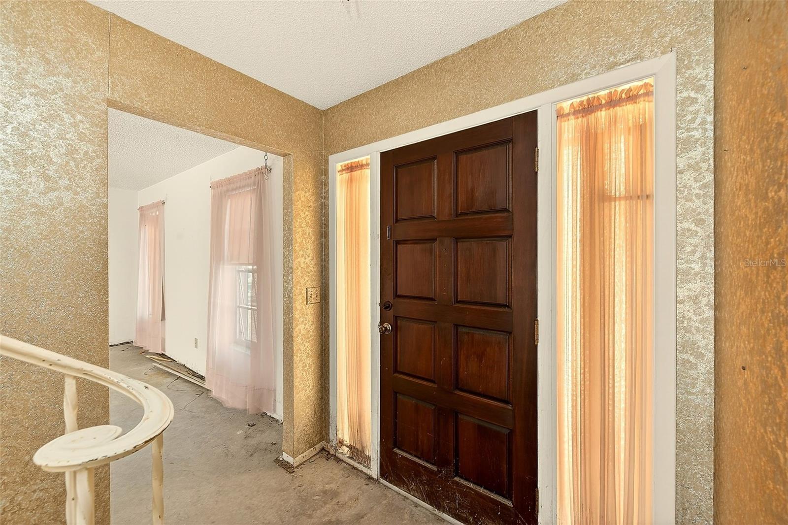 205 Gulf Blvd Property Photo 3