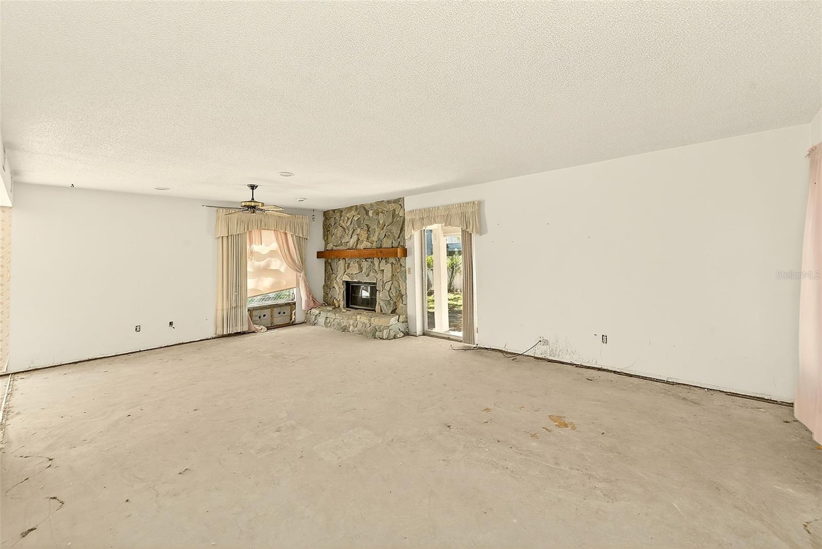 205 Gulf Blvd Property Photo 5
