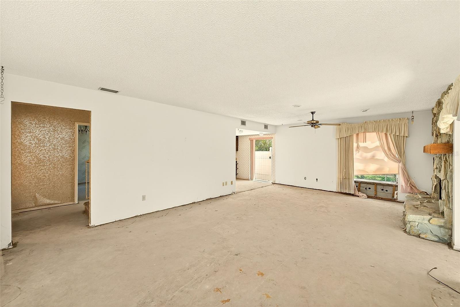 205 Gulf Blvd Property Photo 6